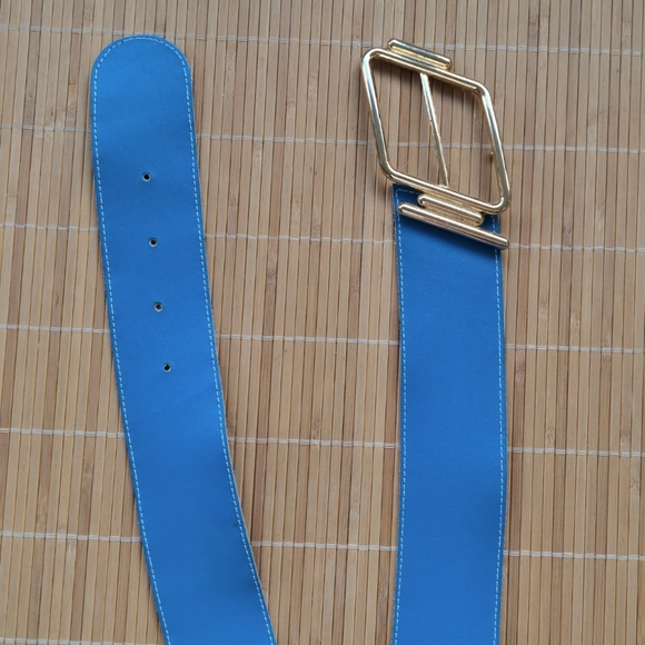 Vintage designer leather belt, made in France, 26"-30" long - Picture 9 of 10